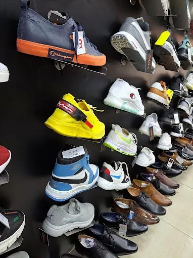 COLOR'Z MENS WEAR ROYAPURAM